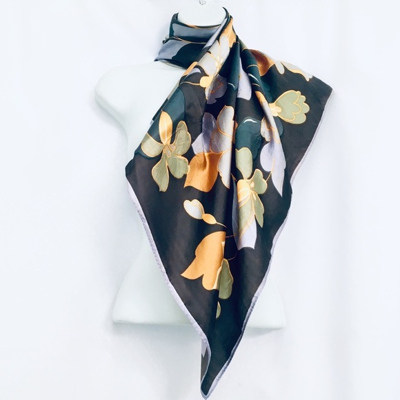 Large Green Gold & Blue Floral Printed Scarf - Picture 4 of 6